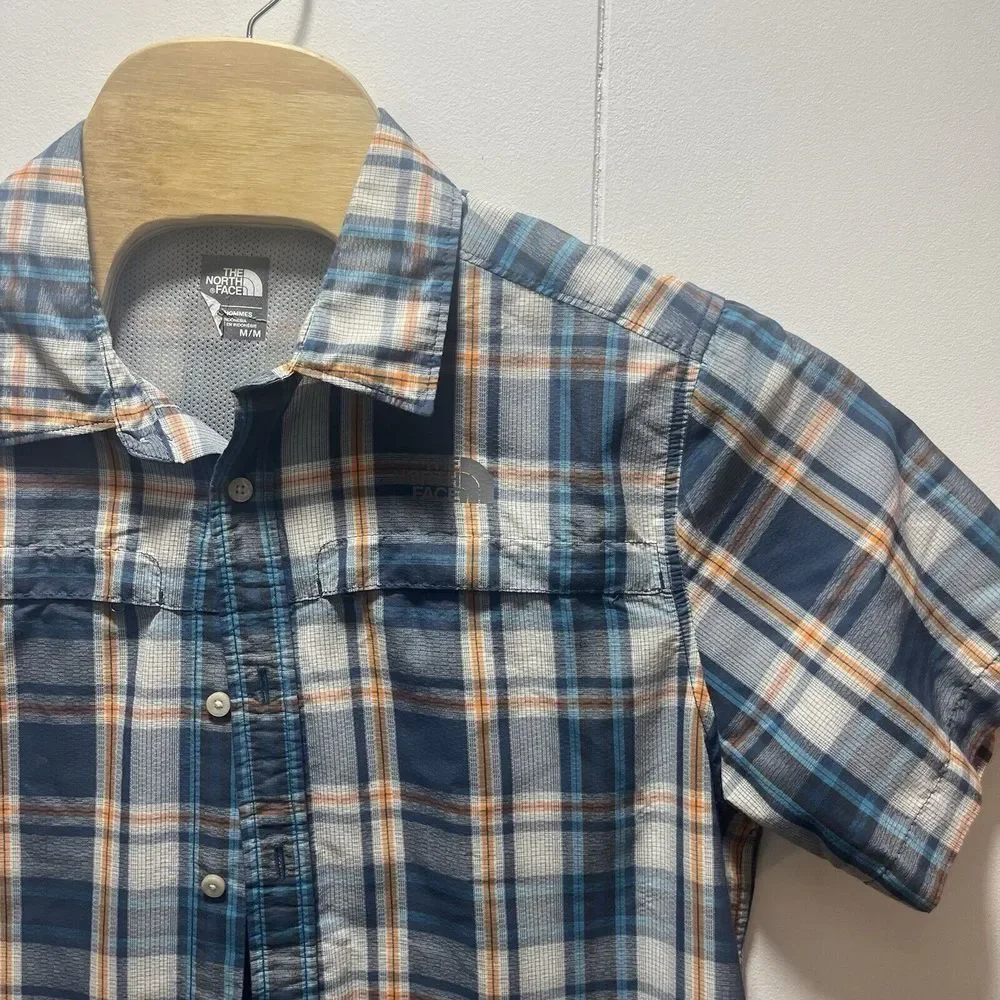 The North Face Shirt Men's Size Medium Plaid Short Sleeve Button Up‎ Vented